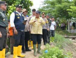 Pj Gubernur Safrizal Tinjau Langsung Lokasi Banjir di Aceh Tamiang