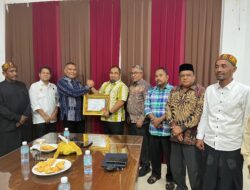 Pj Bupati Aceh Besar Terima Penghargaan Menteri ATR/BPN