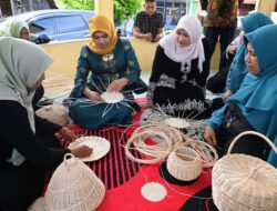 Gampong Kueh Sejahtera dengan Kerajinan Rotan