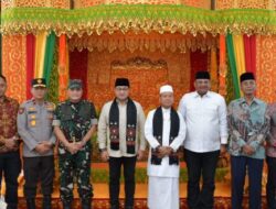 Pj Gubernur Safrizal Peusijuek Menteri Ekraf & Ustadz Das’ad di SIM