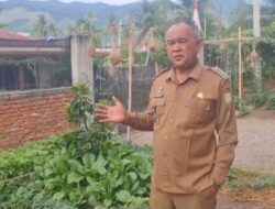 Camat Darul Kamal Ajak Warga Maksimalkan Lahan Sempit Jadi Produktif