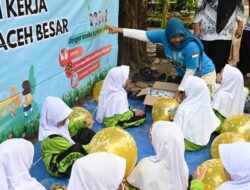 Bunda PAUD Cut Rezky Launching Segar Madu dan Syandu di SDN 1 Lambheu