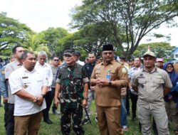 Pj Bupati Iswanto Dampingi Pj Gubernur Aceh Tinjau Pencoblosan di TPS Gue Gajah Aceh Besar