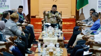 Pj Gubernur Bahas Upaya Majukan Aceh dengan Tokoh Internasional dan Nasional