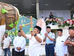 Pj Bupati Iswanto Tabuh Beduk Khanduri Maulid Aceh Besar