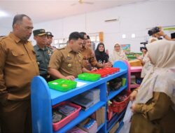 Almuniza: Makan Bergizi Gratis, Alhamdulillah Anak-anak Senang