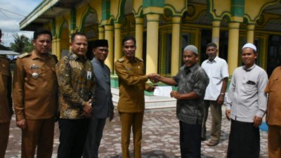 Pemko Langsa Bantu Semen Untuk Pembangunan Masjid di 5 Kecamatan