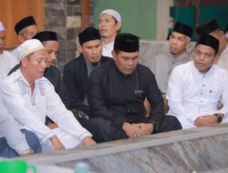 Bupati Aceh Besar Hadiri Haul ke-4 Waled Ulee Titi