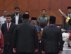 Mualem Hadiri Paripurna Pelantikan Anggota DPRA