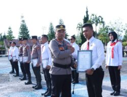 Kapolres Bener Meriah Beri Penghargaan Kepada Personel Berprestasi