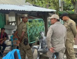 Satpol PP dan WH Aceh Besar Amankan Manusia Silver