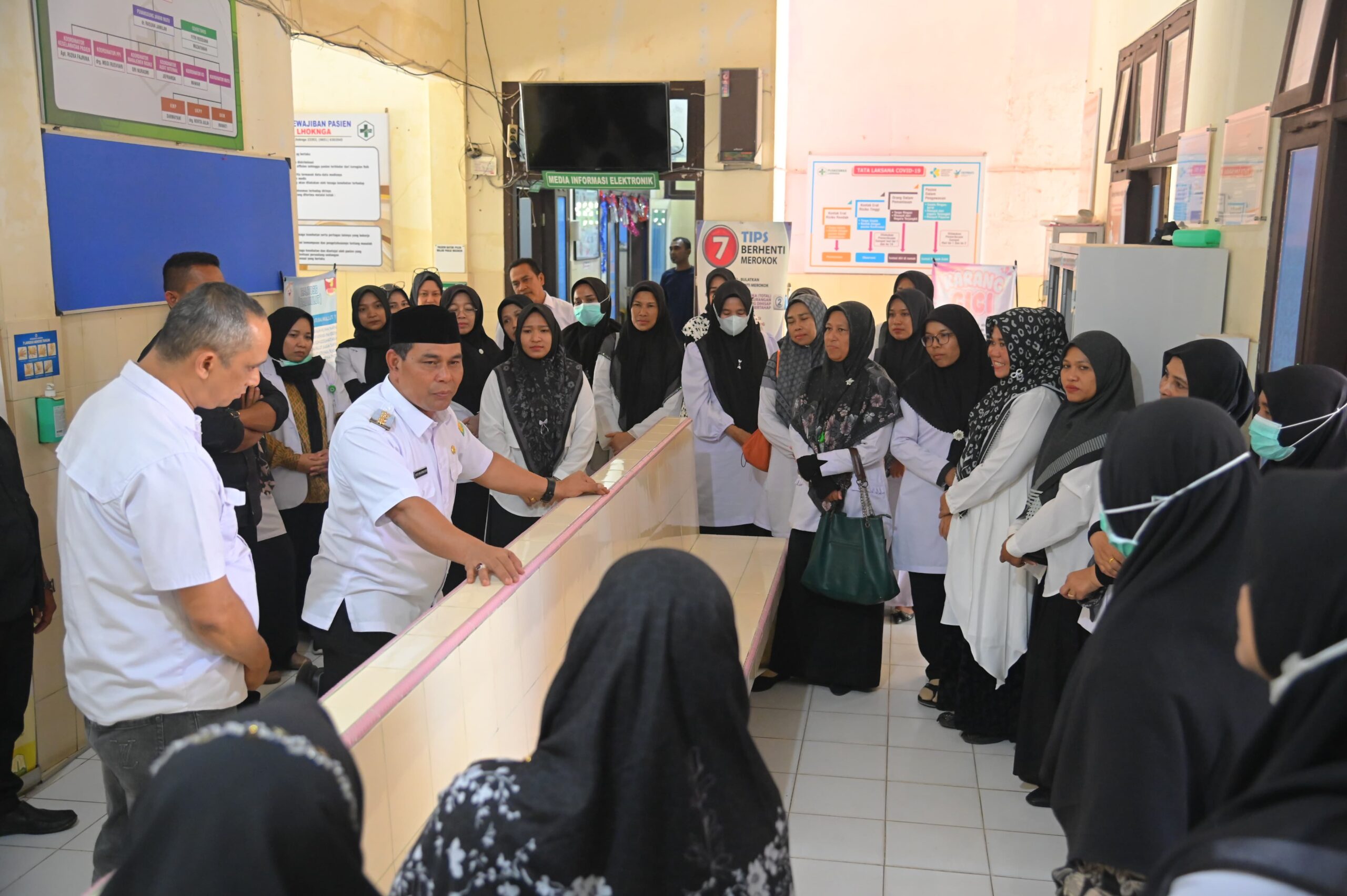 Pastikan Pelayanan Optimal, Bupati Aceh Besar Tinjau Puskesmas