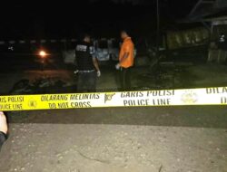 Polisi Olah TKP Pembakaran Kendaraan Di Pintu Masuk PT Atakana Company