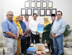 Wabup Syukri Bahas Kerjasama Program Beasiswa dengan Staf Ahli Apkasi