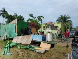Lima Rumah dan Satu Balai Pengajian Rusak Diterjang Puting Beliung