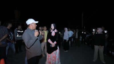 Illiza Kembali Pimpin Aksi Bongkar Baliho Tak Berizin