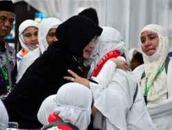 Wali Kota Illiza Lepas CJH Aceh Kloter Terakhir