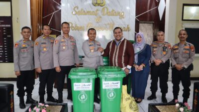 PT. BAS Cabang Bener Meriah Serahkan 10 Tong Sampah ke Polres