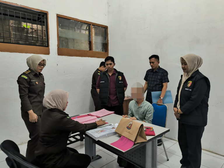 Dua Tersangka Kasus Pelecehan Seksual Terhadap Anak Diserahkan ke Kejari