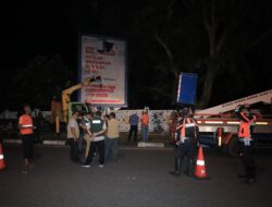 Pemko Banda Aceh Kembali Tertiban Baliho Ilegal