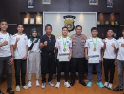 Kapolres Lhokseumawe Beri Bonus Kepada Atlet Karate Peraih Emas di Kejurnas