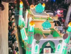 Antusias, Ribuan Masyarakat Sambut Pawai Takbiran Idhul Adha 1446 H