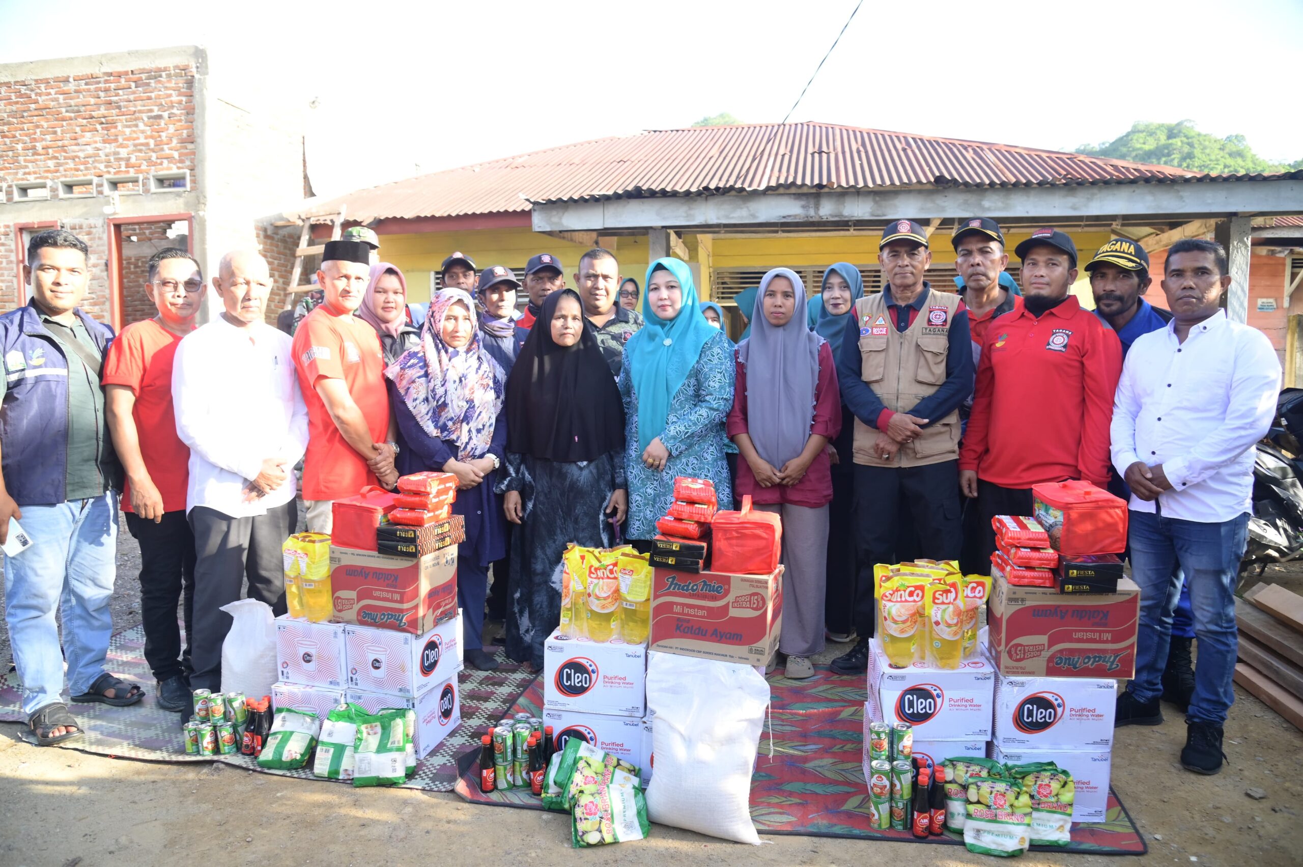 Korban Rumah Rusak di Lampasi Engking Bantuan Masa Panik