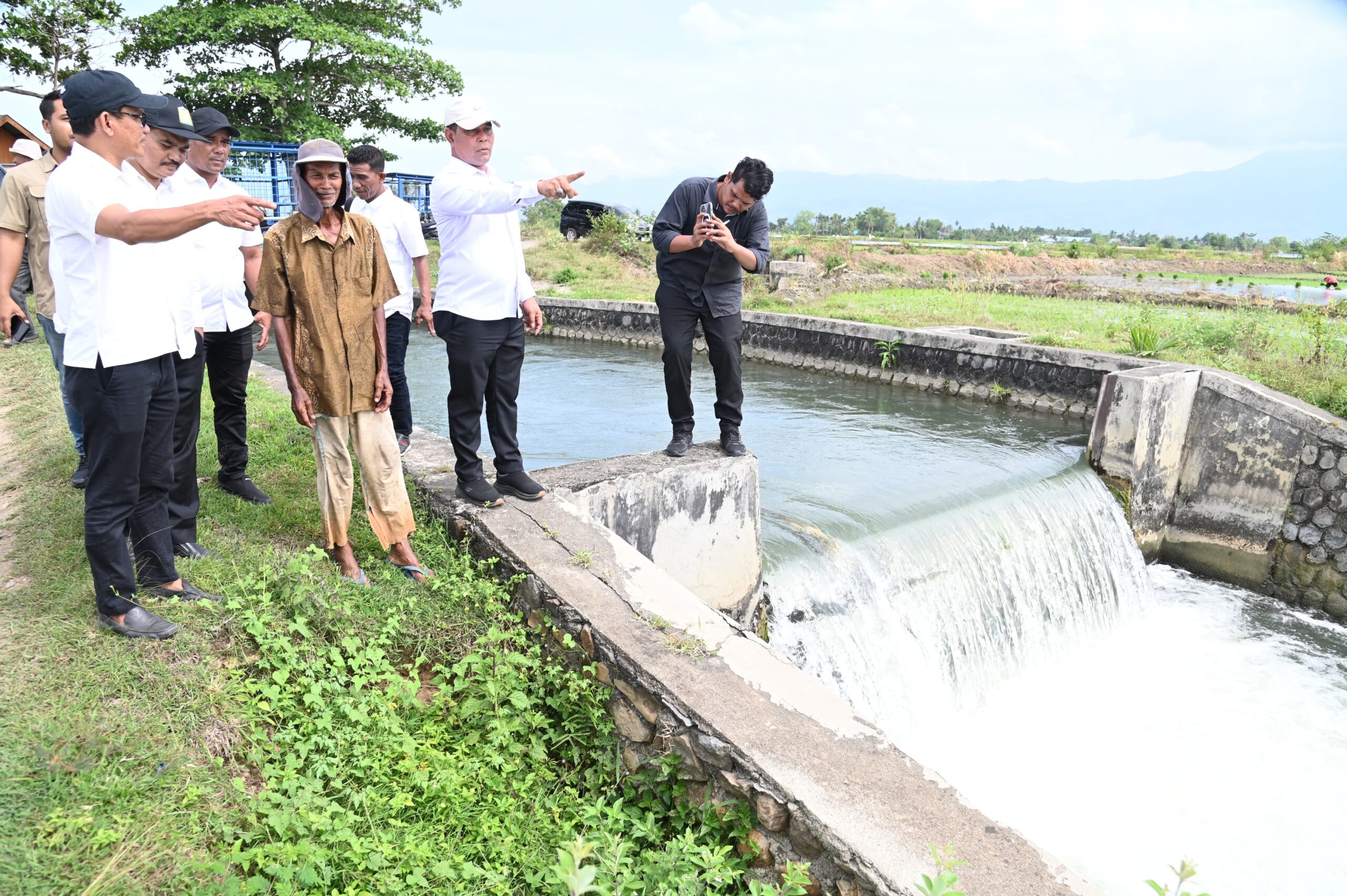 Bupati Aceh Besar Pastikan Distribusi Air Merata