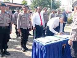 Pastikan Bebas Narkoba, Personel Polsek Manyak Payed Tanda Tangani Pakta Integritas
