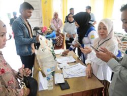 Pemkab Aceh Besar Salurkan Bantuan Pangan Beras
