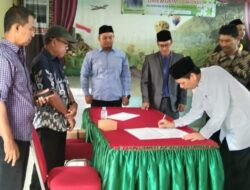 Camat Kuta Baro Lantik 12 Tuha Peut Mukim