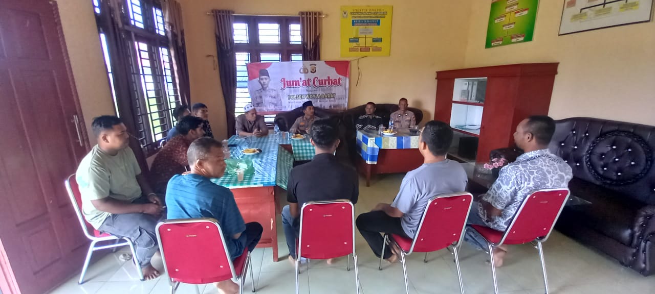 Polsek Woyla Barat Gelar Jum’at Curhat, Warga Berpartisipasi Aktif