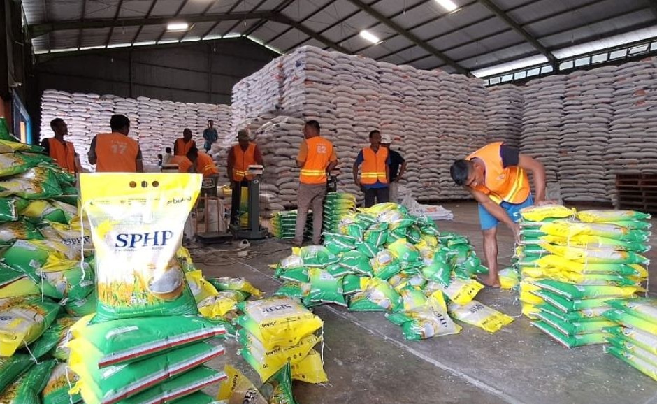Bulog Pastikan Penyaluran Beras SPHP tak Ganggu Harga Gabah Petani