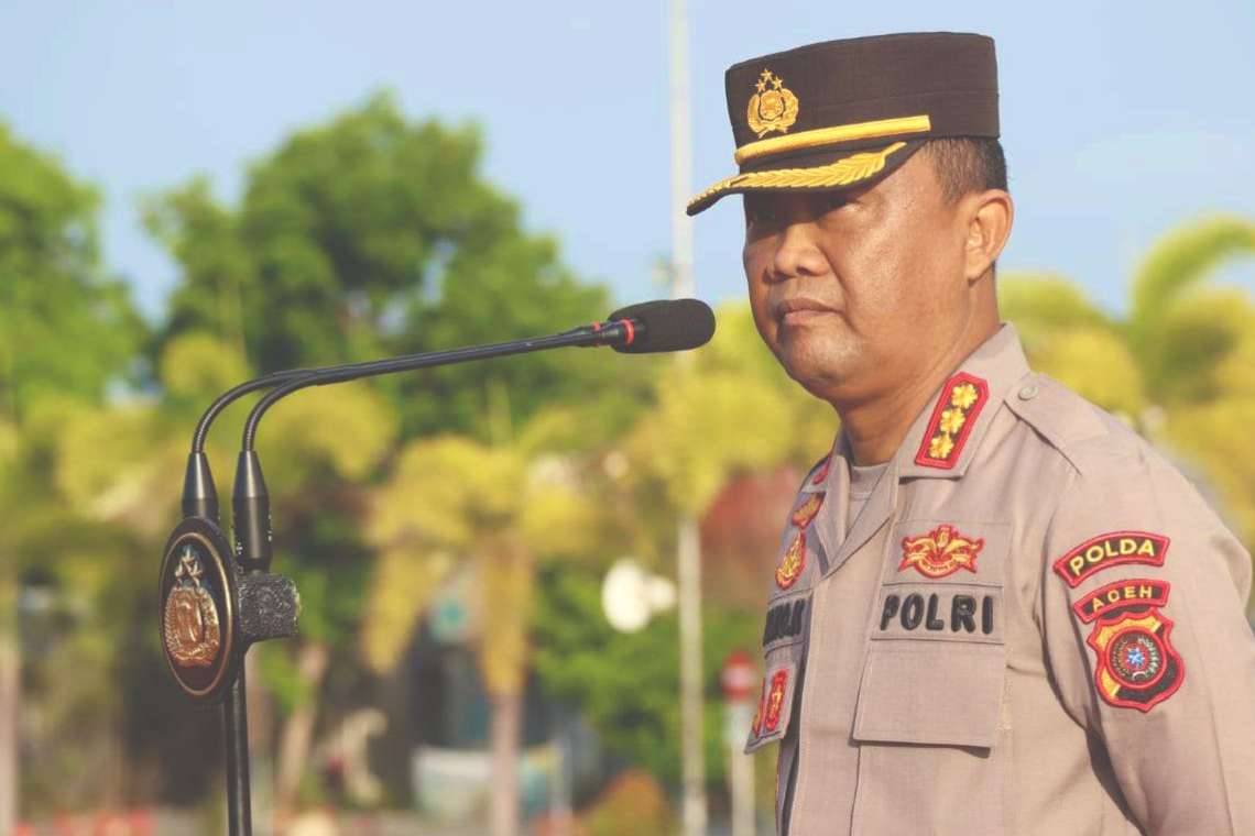 Patroli KRYD Polda Aceh, Pasang Bendera Merah Putih di Kendaraan Warga