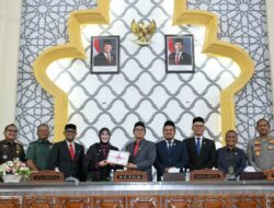 Walikota Illiza Serahkan Dokumen RKUA-PPAS 2026 ke DPRK