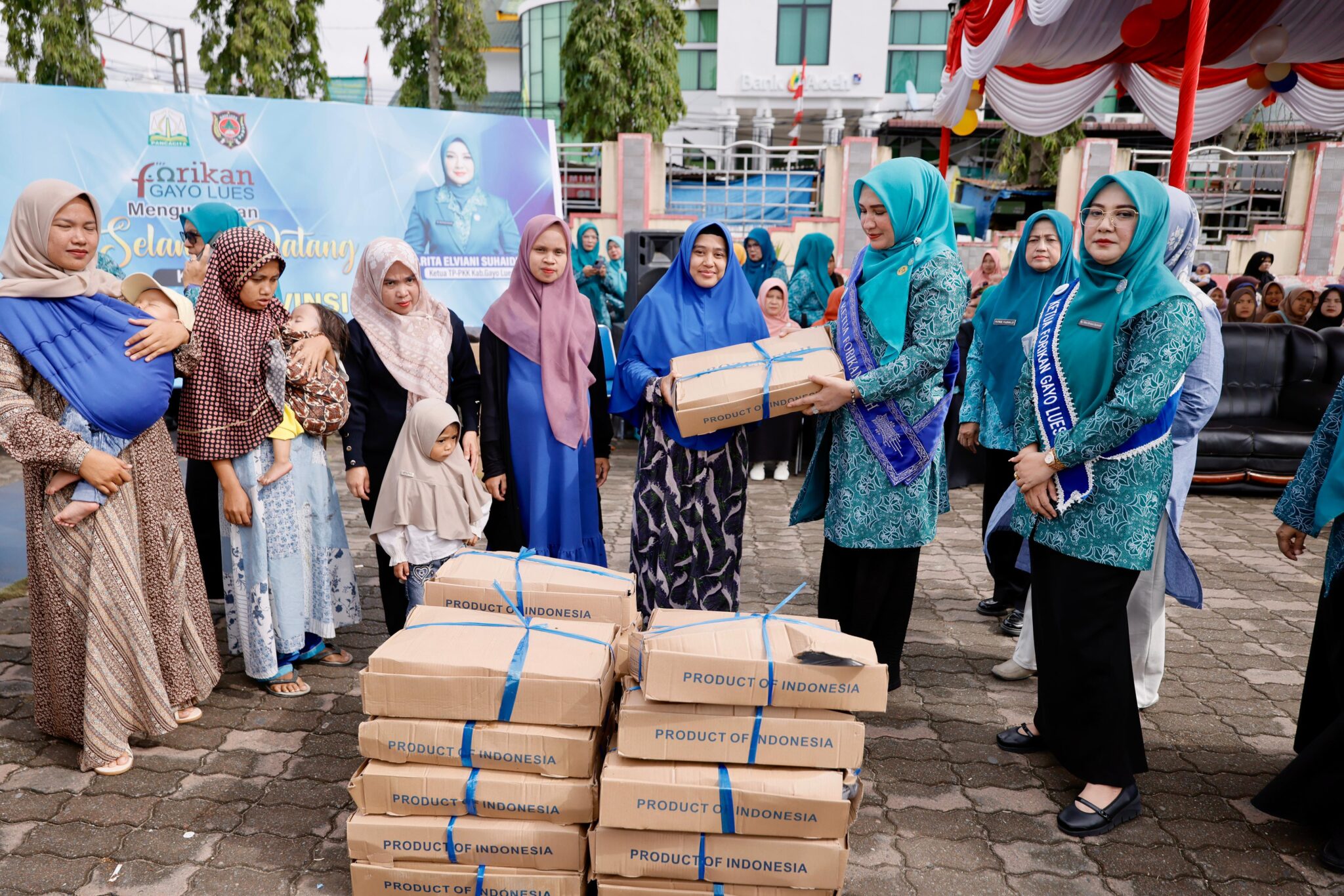 Warga Gayo Lues Terima Bantuan 5 Ton Ikan Segar