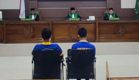 MS Jatuhi Vonis Cambuk untuk Dua Terdakwa Jarimah Liwath