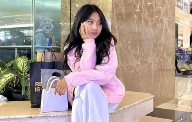 Erika Putri Viral Lagi Akibat Konten Review Pakaian