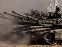Israel Tetapkan Gaza sebagai Zona Tempur, Ratusan Ribu Warga Terjebak