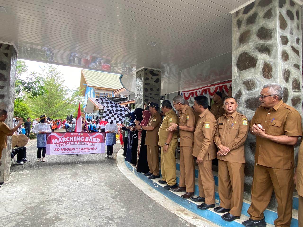 Disdikbud Aceh Besar Gelar Pawai Karnaval Budaya
