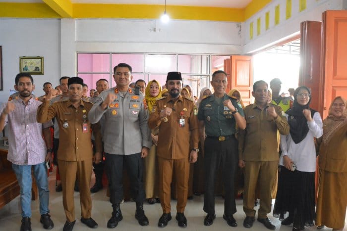 Alfarlaky Launching MBG di Kecamatan Peudawa, Ini Pesannya