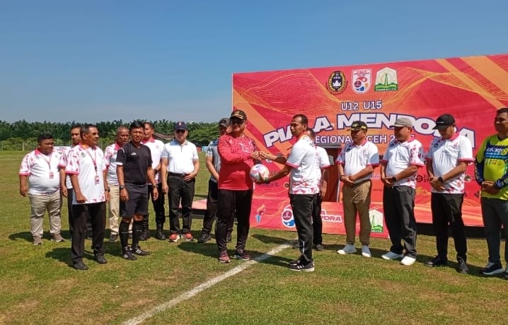 Bupati Aceh Tamiang Buka Turnamen Sepakbola Piala Menpora U-15 Regional Aceh 2025