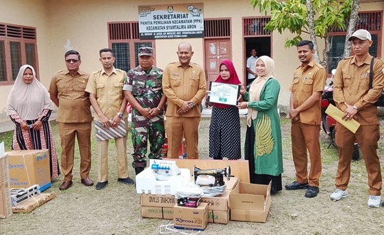 Penyandang Disabilitas di Aceh Utara Terima Bantuan Mesin Jahit