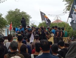 Ini Enam Tuntutan Pendemo yang Disetujui Pimpinan DPRA