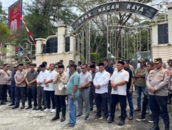 GEMPAR Gelar Aksi Damai Didepan Gerbang DPRK