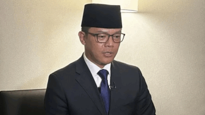 Menlu Sugiono