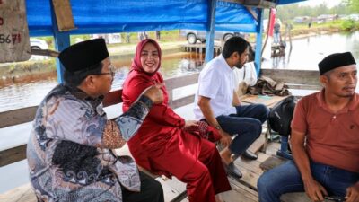 Mualem Naik Rakit