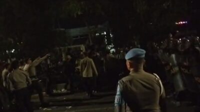 Demo hampir rusuh