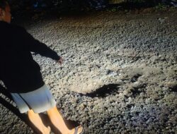 Pengendara Keluhkan Lubang Dijalan Menuju Pajak Pagi