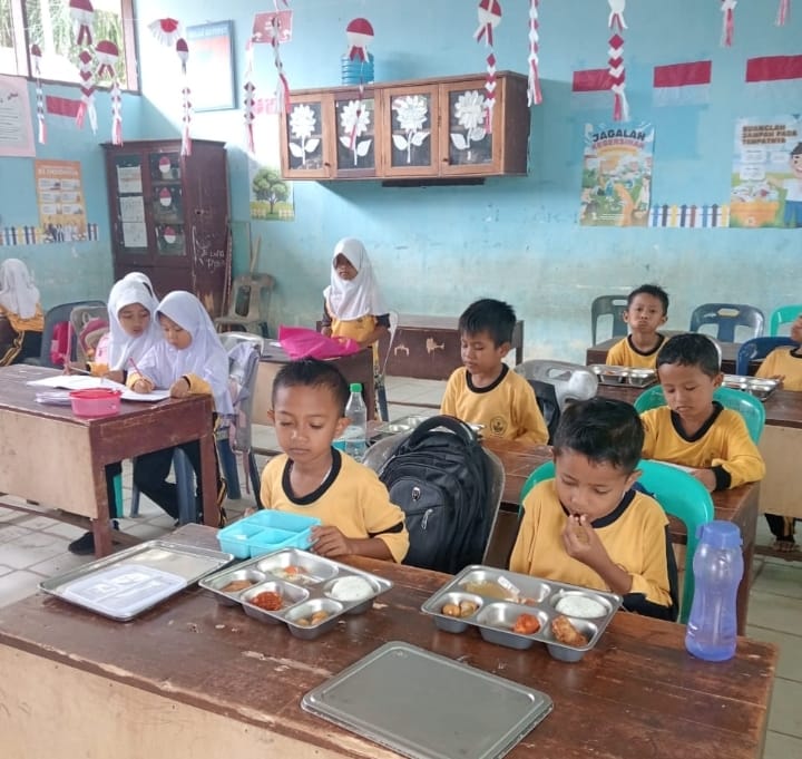 CGI Beri 3.860 Pelajar Asupan Gizi di Aceh Tamiang